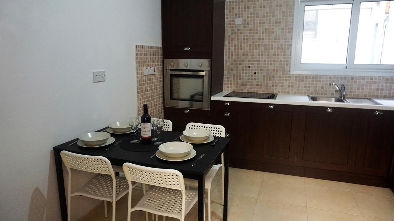 Lazuli City Seaview Apartment 34 Larnaca Eksteriør billede
